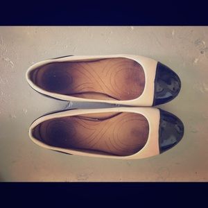 Clarks ballet flats